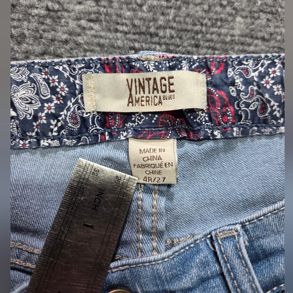 Vintage America Blues Bestie Jean 4/27 Floral Embroidered Straight Light Wash - Picture 2 of 14